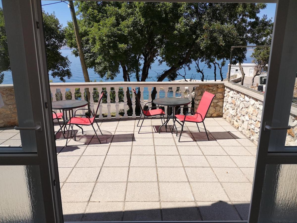 Villa Kanata Повиле Экстерьер фото