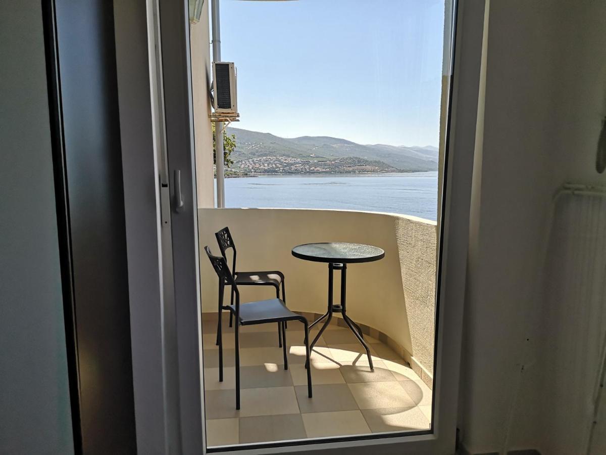 Villa Kanata Повиле Экстерьер фото