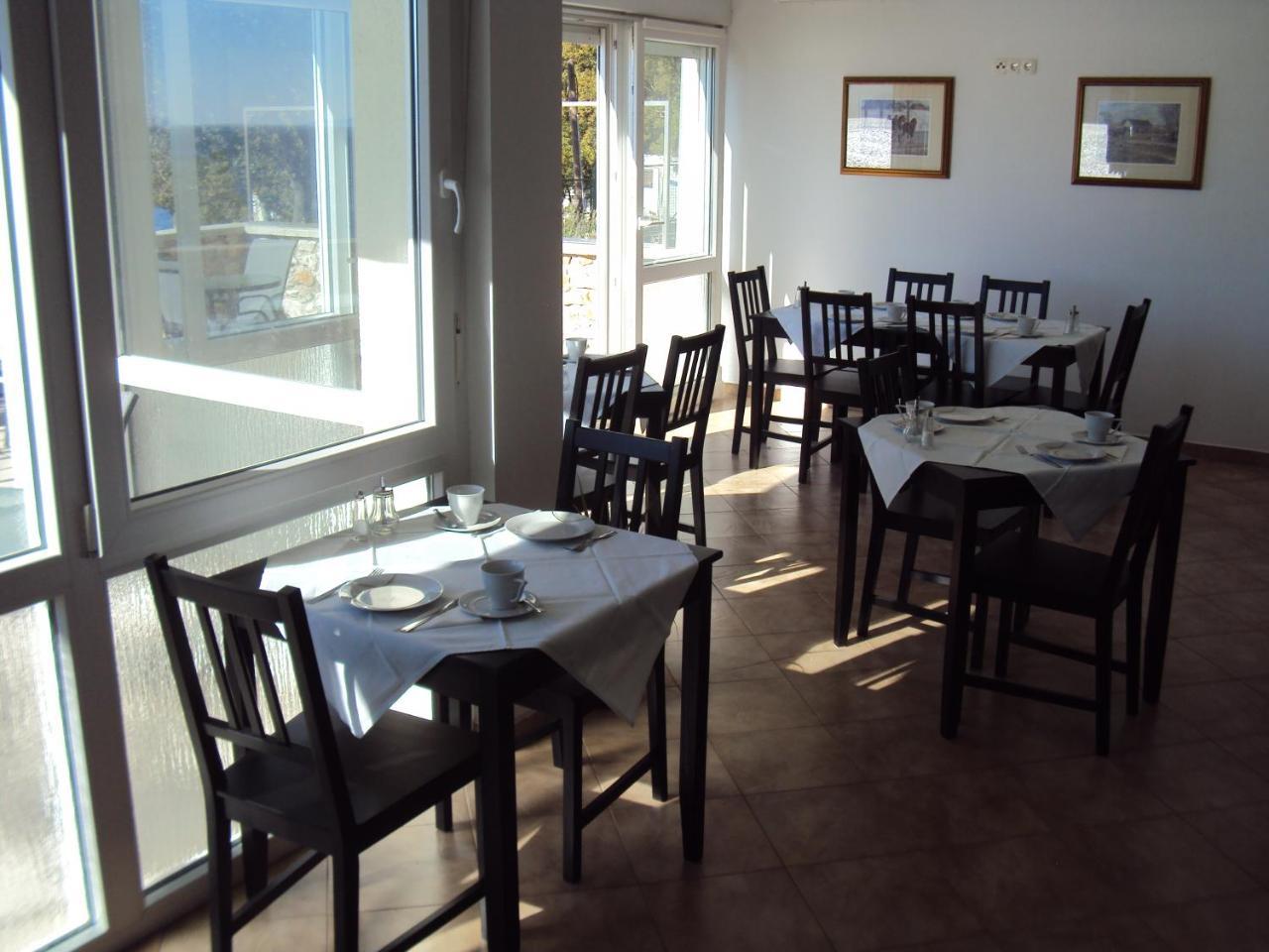 Villa Kanata Повиле Экстерьер фото